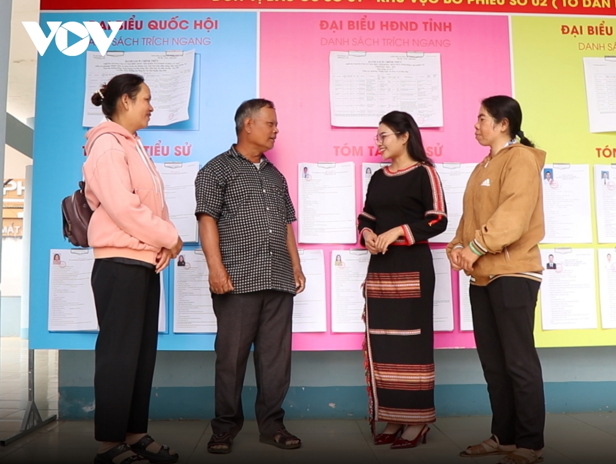 Tiếng nói buôn làng đến nghị trường